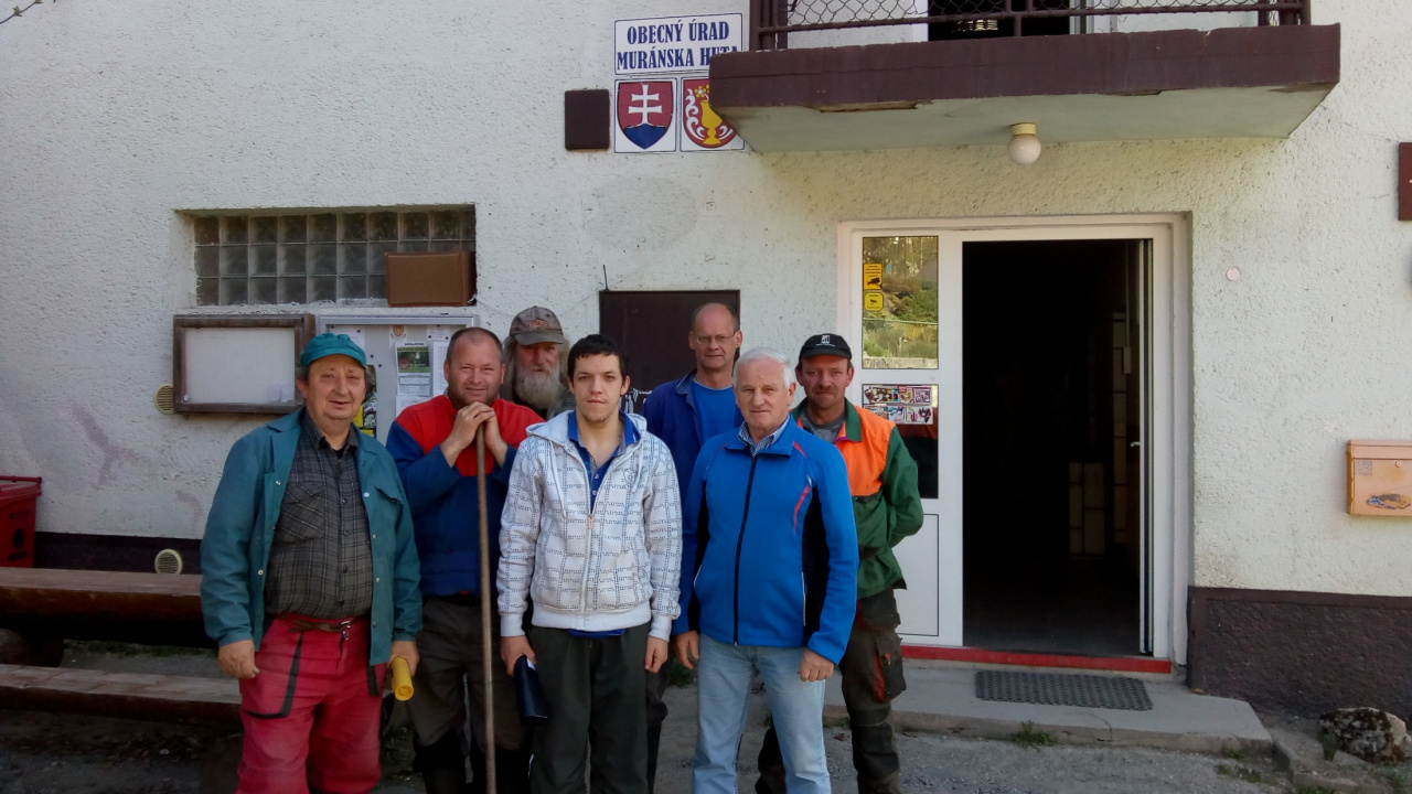 Čistenie Hutníckeho potoka Apríl 2018 Čistenie Hutníckeho potoka Apríl 2018