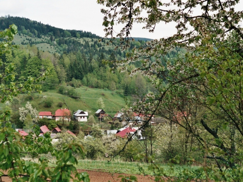 Obec Muránska Huta jedna z mnohých malebných dediniek na Muráni