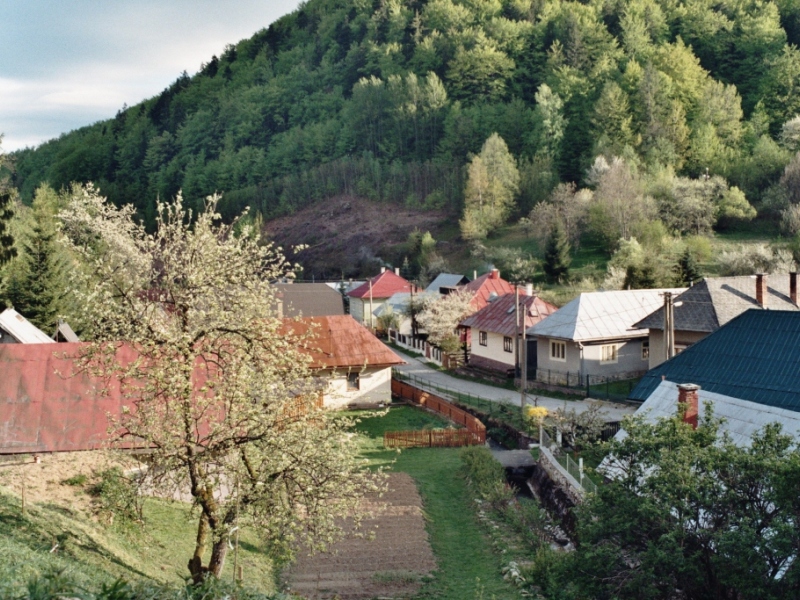 Obec Muránska Huta jedna z mnohých malebných dediniek na Muráni